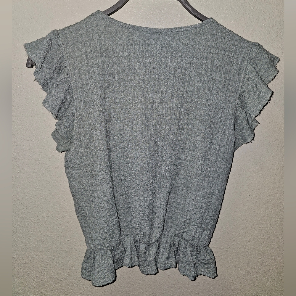 Green Ruffled Women's Top - Picture 2 of 4